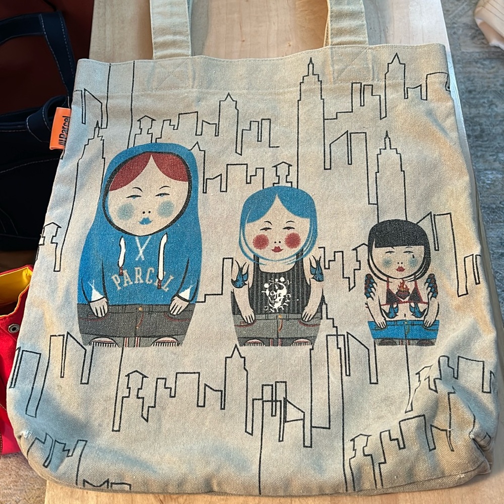 PARCEL Heavy Canvas Matryoshka Runk Nesting Dolls Bag -Pocket s & Key Loop
